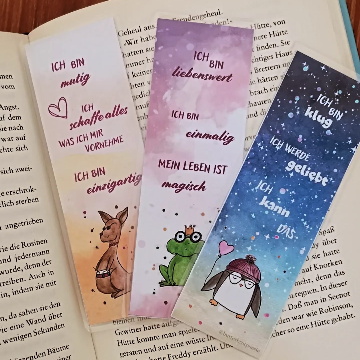 Drei lesezeichen mit positiven Affirmationen, einlaminiert, von butterbrotpoesie
