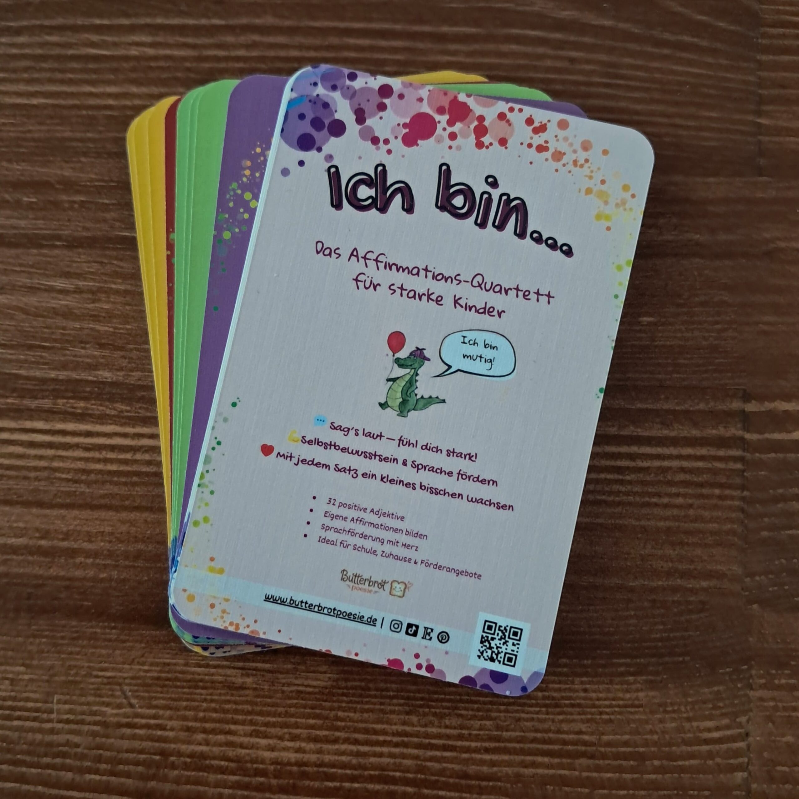 Kartenspiel für Kinder mit dem Titel "Ich bin", ein Achtsamkeitsspiel für Kinder mit positiven Affirmationen